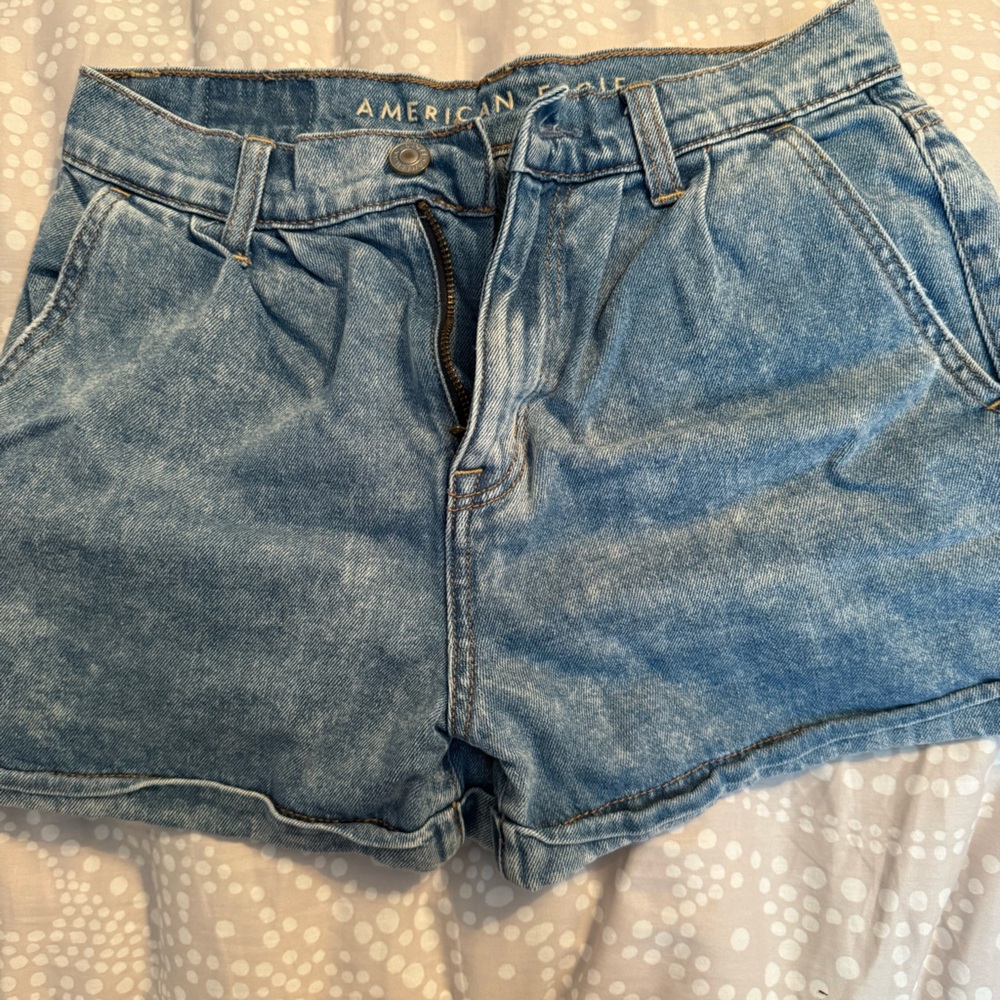 American Eagle Light Blue Denim Jeans